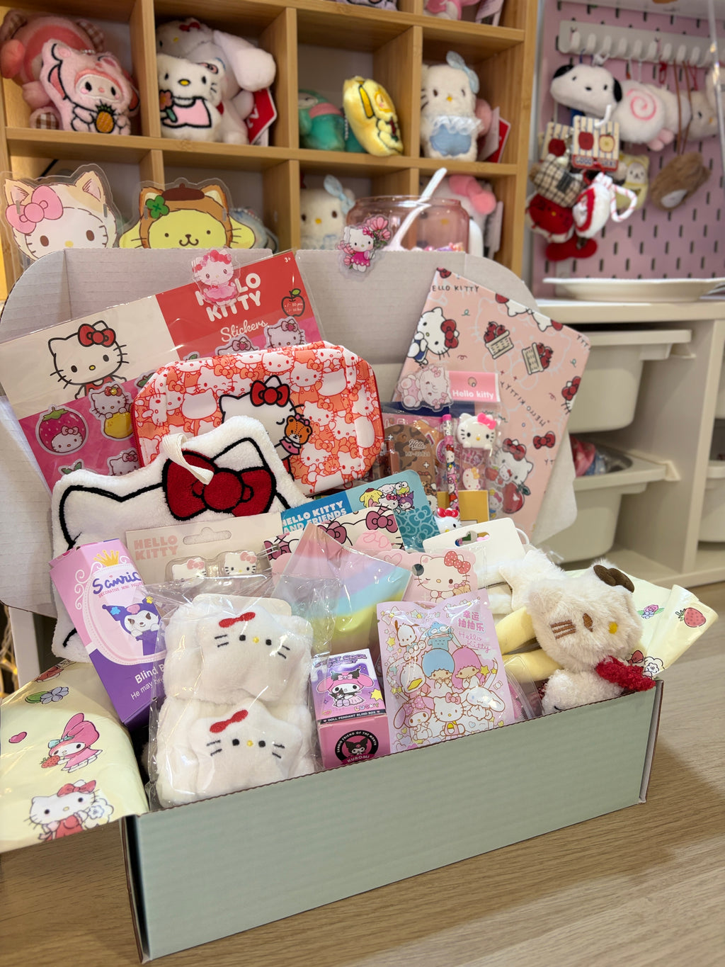 CS-01 / HK — Cleaning Shelf + Gacha